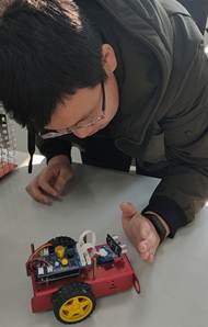说明: 说明: eb4e47163ac121bf13c753147195f06